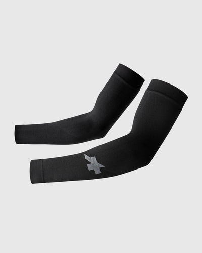 Manguitos Assos Summer UV Protector P1 Black Series